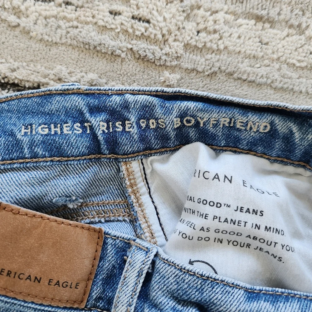 American Eagle Highest Rise 90s Boyfriend - Picture 4 of 5